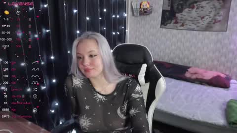 Snapshot of vikapowers chatting on 12/12/24, 07:48 vikapowers online show from 12/12/24, 07:48