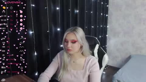 Snapshot of vikapowers chatting on 01/15/25, 06:19 vikapowers online show from 01/15/25, 06:19