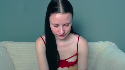 Snapshot of viki_kelt chatting on 12/17/24, 02:33 Viki Kelt online show from 12/17/24, 02:33