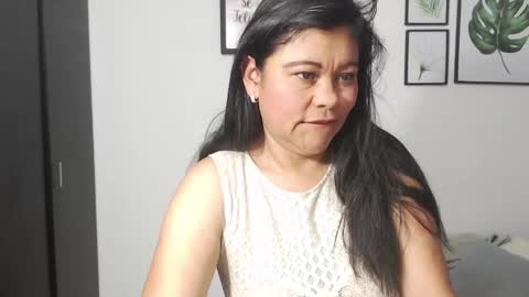 Viki Mom  online show from 12/31/24, 08:15