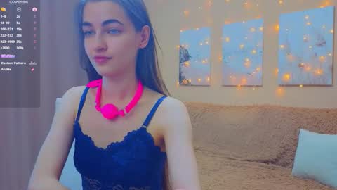 Snapshot of vikiberry chatting on 03/16/26, 05:44 vikiberry online show from 03/16/26, 05:44