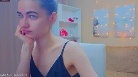 Snapshot of vikiberry chatting on 03/22/26, 03:10 vikiberry online show from 03/22/26, 03:10