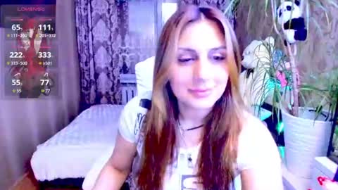 Snapshot of vikilove_ chatting on 06/21/26, 07:16 Victoria online show from 06/21/26, 07:16