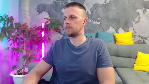 Snapshot of vikingchrisss chatting on 05/18/26, 10:54 vikingchrisss online show from 05/18/26, 10:54