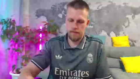 Snapshot of vikingchrisss chatting on 06/07/26, 10:30 vikingchrisss online show from 06/07/26, 10:30