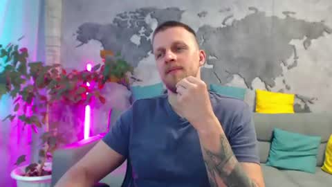 Snapshot of vikingchrisss chatting on 06/19/26, 10:41 vikingchrisss online show from 06/19/26, 10:41