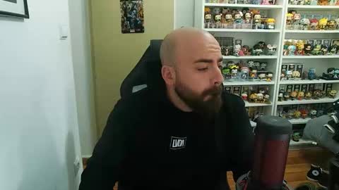 Snapshot of vikingcock__ chatting on 01/12/26, 04:23 vikingc0ck online show from 01/12/26, 04:23