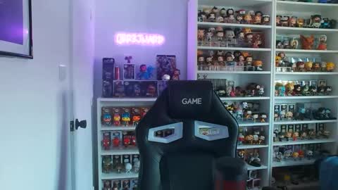 Snapshot of vikingcock__ chatting on 04/13/26, 03:06 vikingc0ck online show from 04/13/26, 03:06