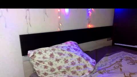 vikippink online show from 11/10/25, 05:45