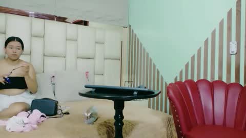 Snapshot of vikitomson chatting on 03/18/26, 12:41 vikiTomson online show from 03/18/26, 12:41