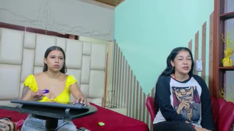 Snapshot of vikitomson chatting on 04/04/26, 01:08 vikiTomson online show from 04/04/26, 01:08