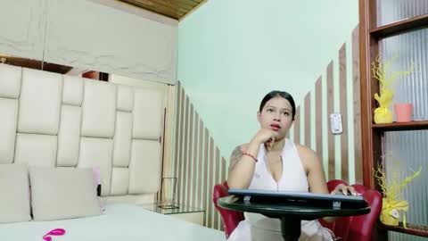 Snapshot of vikitomson chatting on 04/12/26, 01:38 vikiTomson online show from 04/12/26, 01:38