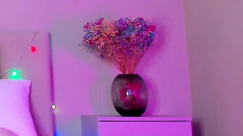 VIKKI online show from 01/25/25, 06:35