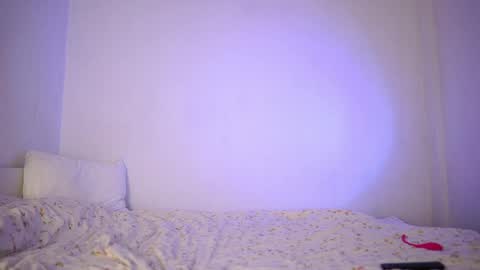 Snapshot of vikkilustfull chatting on 04/08/26, 09:42 VIKKI online show from 04/08/26, 09:42