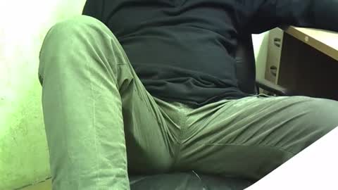 viknik16cm online show from 11/13/25, 06:01