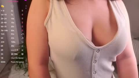 Vixi online show from 02/23/26, 06:27