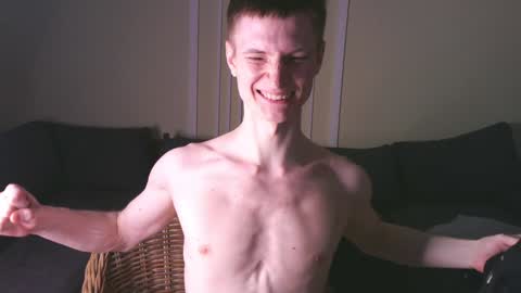 Snapshot of viksons chatting on 01/04/25, 02:03 Max online show from 01/04/25, 02:03