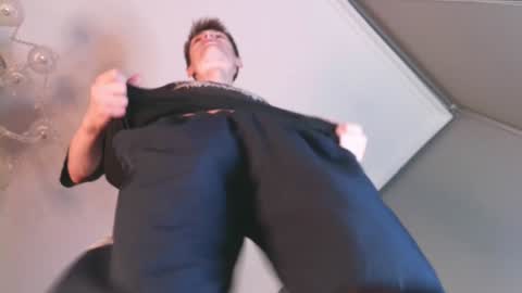 Snapshot of viksons chatting on 02/05/25, 04:58 Max online show from 02/05/25, 04:58