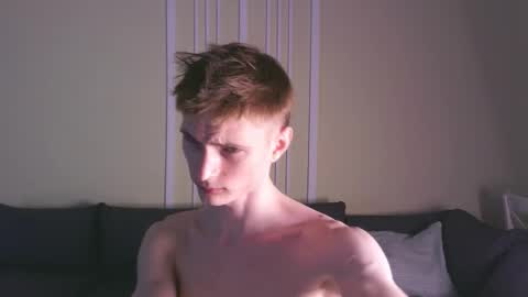 Snapshot of viksons chatting on 09/21/25, 05:14 Max online show from 09/21/25, 05:14