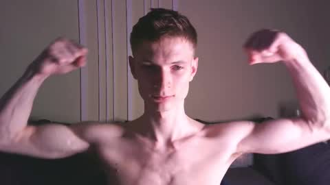 Snapshot of viksons chatting on 10/10/25, 11:15 Max online show from 10/10/25, 11:15