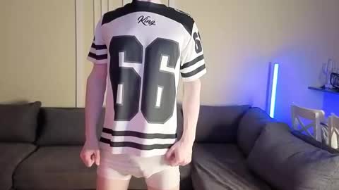 Max online show from 02/27/26, 03:01