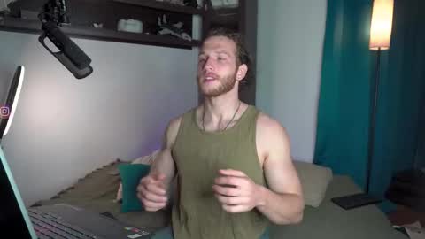 Snapshot of viktor_secret chatting on 09/28/25, 04:18 fansly  VITEKsecret online show from 09/28/25, 04:18