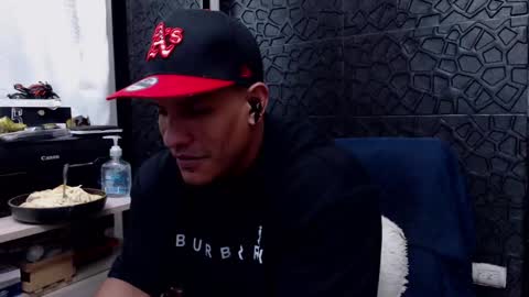 Viktor Herrera online show from 02/11/25, 05:18