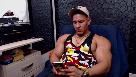 Viktor Herrera online show from 03/01/25, 04:11