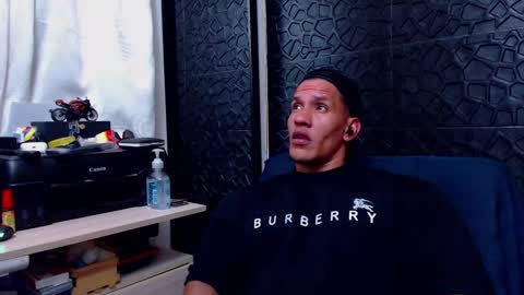 Viktor Herrera online show from 03/08/25, 04:23