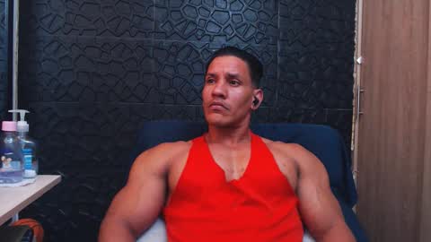 Viktor Herrera online show from 11/25/25, 06:52