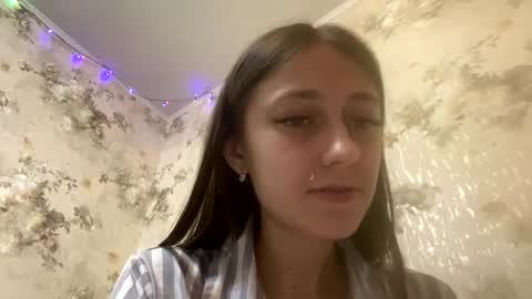 Snapshot of viktoria9898 chatting on 03/08/25, 01:50 Sweett online show from 03/08/25, 01:50