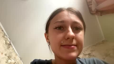 Snapshot of viktoria9898 chatting on 09/16/25, 11:44 Sweett online show from 09/16/25, 11:44