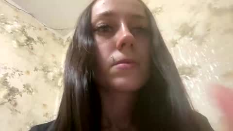 Snapshot of viktoria9898 chatting on 05/14/26, 01:01 Sweett online show from 05/14/26, 01:01