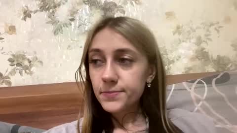 Snapshot of viktoria9898 chatting on 06/07/26, 12:15 Sweett online show from 06/07/26, 12:15