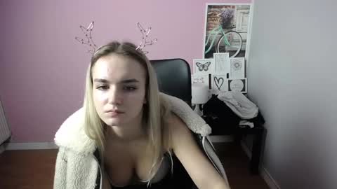 viktoria_lovely online show from 12/11/24, 02:11