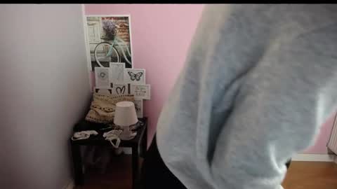 viktoria_lovely online show from 02/12/26, 07:58