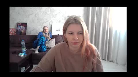 Snapshot of viktorlonsky chatting on 02/18/25, 06:15 viktorlonsky online show from 02/18/25, 06:15