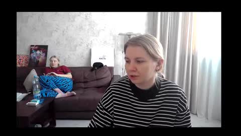 Snapshot of viktorlonsky chatting on 02/19/25, 06:22 viktorlonsky online show from 02/19/25, 06:22