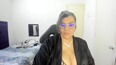 VIKY ADAMS online show from 10/09/25, 07:34