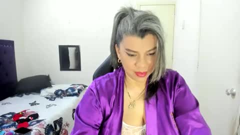 VIKY ADAMS online show from 12/15/25, 12:37