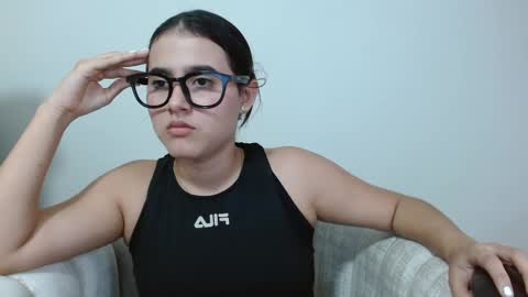 vikysexy28 online show from 02/18/25, 09:09