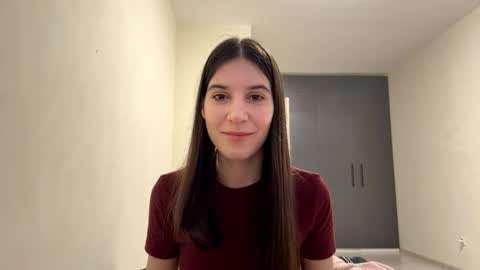 Snapshot of vilacy chatting on 02/16/26, 09:05 Vivien online show from 02/16/26, 09:05