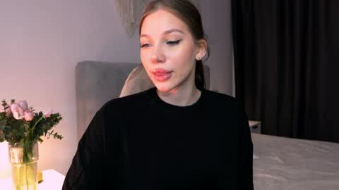 Snapshot of villanelle_dela chatting on 04/04/26, 09:01 Villanelle online show from 04/04/26, 09:01