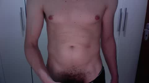 Snapshot of vinas43 chatting on 11/29/25, 08:12 vinas43 online show from 11/29/25, 08:12