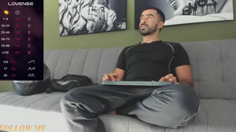 Snapshot of vince_colin chatting on 04/18/26, 01:37 VINCE online show from 04/18/26, 01:37