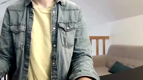 Snapshot of vince_du_80 chatting on 12/17/24, 09:17 Vince online show from 12/17/24, 09:17