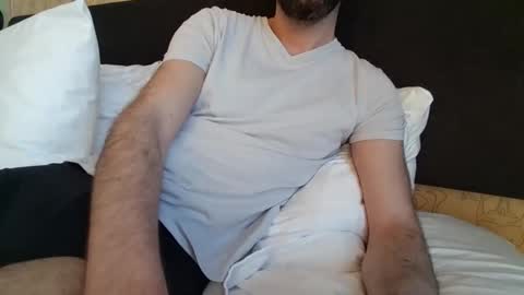 Snapshot of vince_du_80 chatting on 03/01/25, 09:59 Vince online show from 03/01/25, 09:59