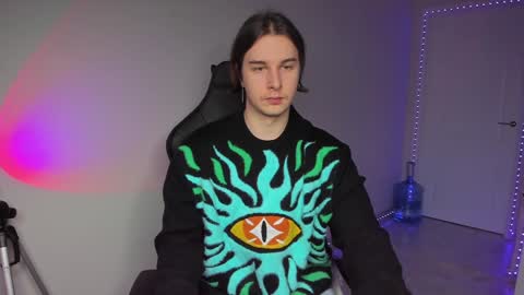 Vincent Strong online show from 12/16/24, 01:32