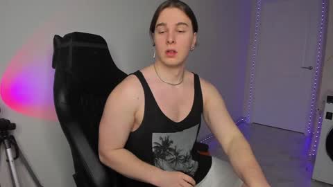 Vincent Strong online show from 01/31/25, 08:11