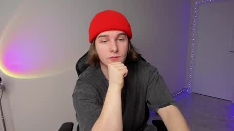 Vincent Strong online show from 03/02/25, 01:05